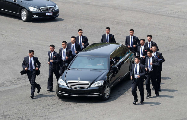 Inın 12 dostu – VİDEO