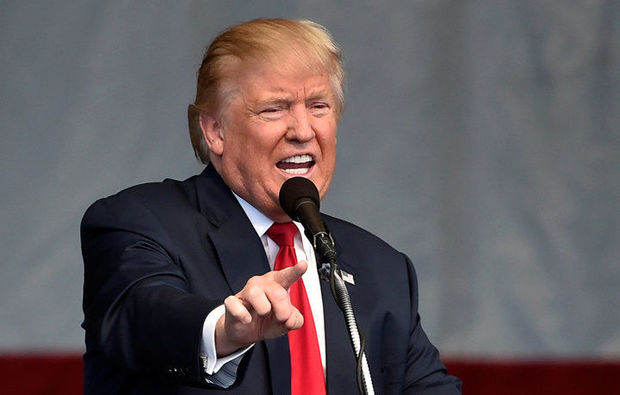 Tramp İrana hərbi müdaxilə haqda danışdı