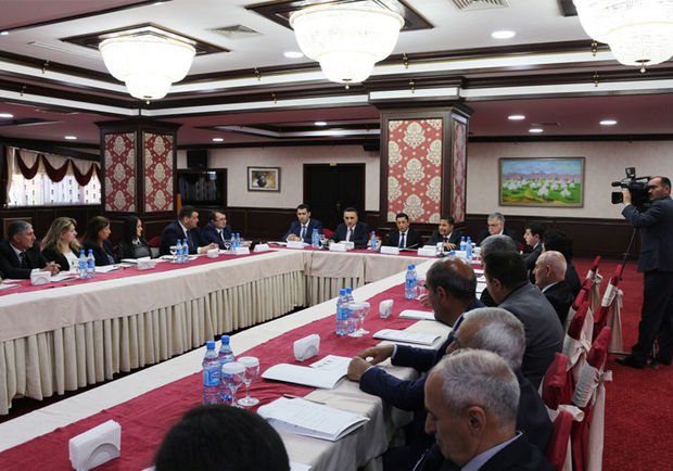 Naxçıvan vəkillərinə seminar keçirildi - FOTO