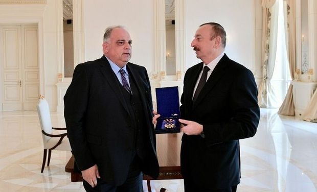 İlham Əliyevə Dünya Güləş Birliyinin ali mükafatı təqdim edilib – FOTO