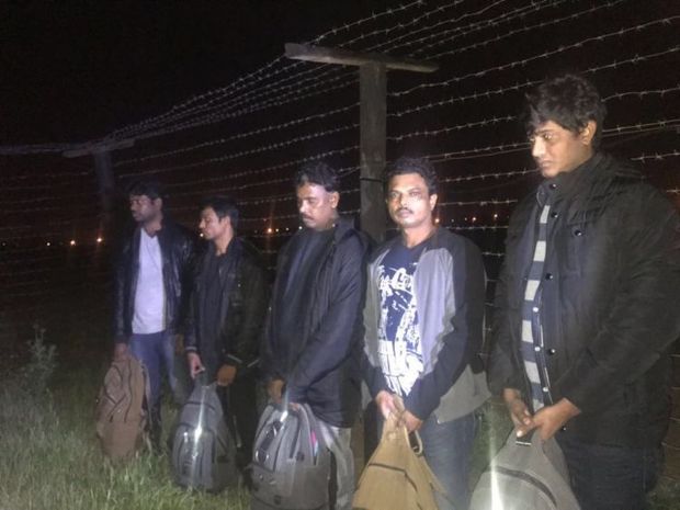 Sərhədi pozmağa çalışan əcnəbilər saxlanılıb - FOTO