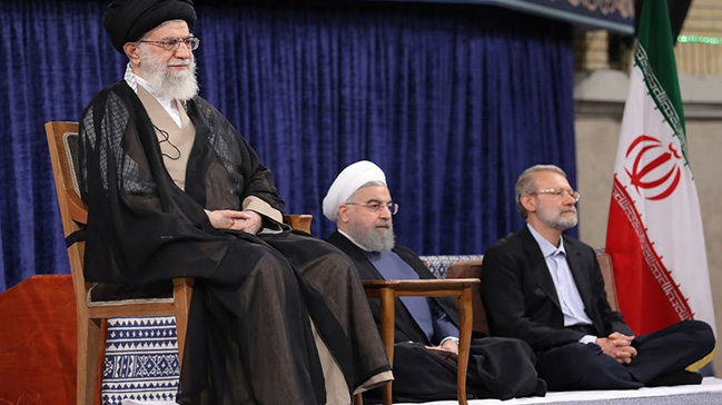 Ayətullah Xamenei ABŞ-a xəbərdarlıq edib: “Bizi vursanız, vurulursunuz”