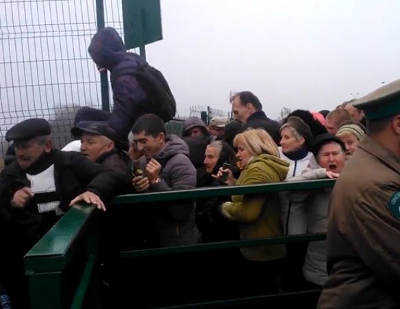 Gürcüstan-Türkiyə sərhədində sıxlıq – VİDEO