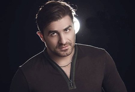 Talıb Taleh nişanlandı - Bu da nişanlısı ilə FOTOLARI