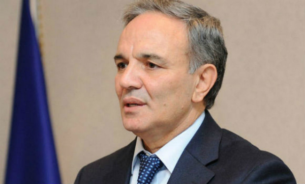 Əflatun Amaşov jurnalistləri məhkəməyə verən generalı barışığa çağırdı