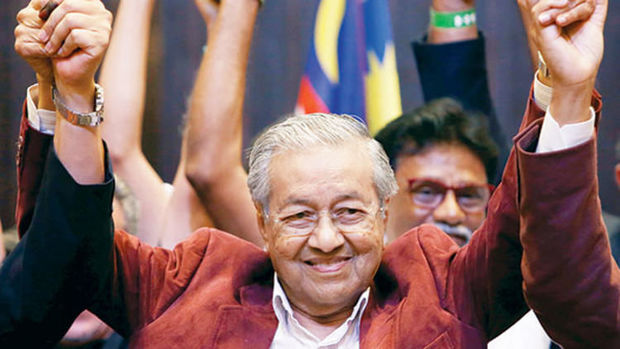 Müxalifətə keçdi, 60 illik iqtidarı devirdi