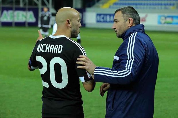 Qurban Qurbanov Almeydanın “Qarabağ”dan ayrılacağını açıqladı