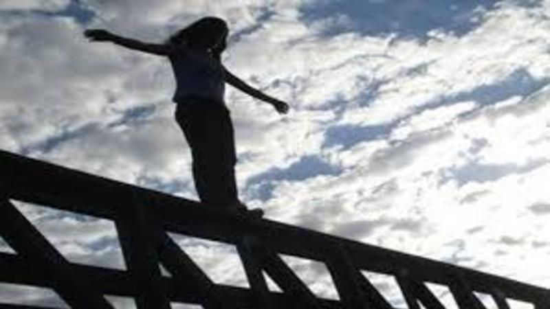 Mingəçevirdə intihara cəhd edən qadın xəstəxanada öldü