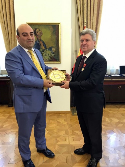 Makedoniya Respublikasının Prezidentinə “Azərbaycanın dostu” qızıl ordeni təqdim edilib