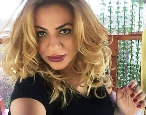 Canlı efirə gecə geyimində çıxan aparıcı Könülün bu videosu olay oldu