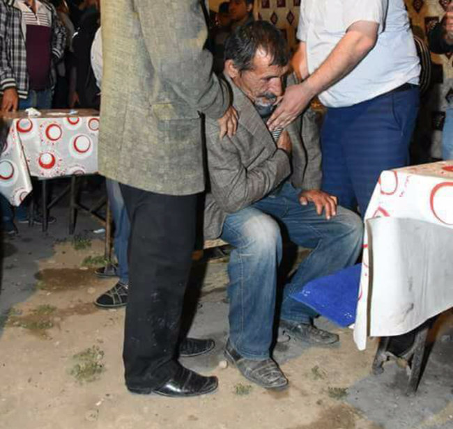4 bacının tək qardaşı olan şəhidimizin atasının yasdan FOTOSU