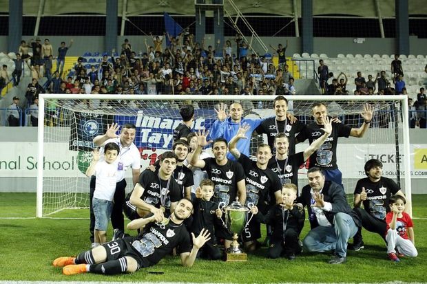 “Qarabağ”a çempionluq kuboku verildi – VİDEO