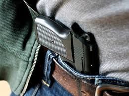 Oğuzda silahlı şəxslər saxlanılıb