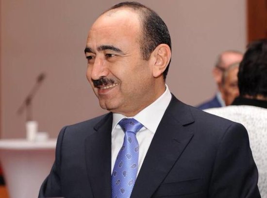 Əli Həsənov: Hər bir azərbaycanlının bu yazı ilə tanış olmasını istərdim