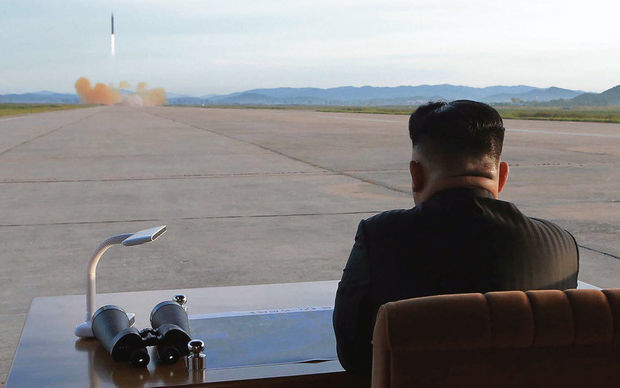 Şimali Koreya nüvə poliqonunu sökdü