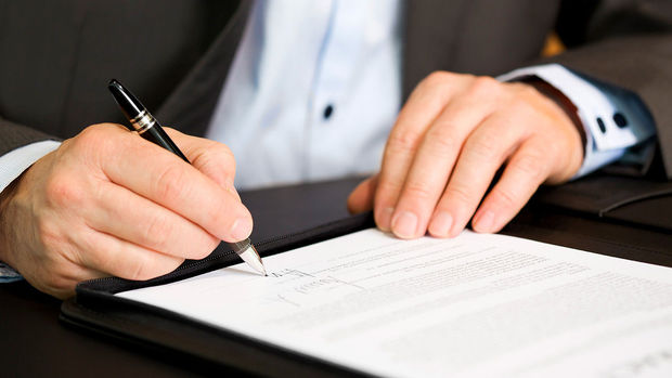 Vitse-prezidentlər dövlət qulluqçusu olmayacaq