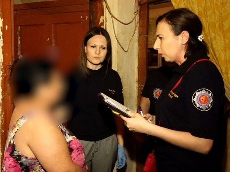 Gürcüstanda insan alverində şübhəli bilinən azərbaycanlı qadın saxlanılıb