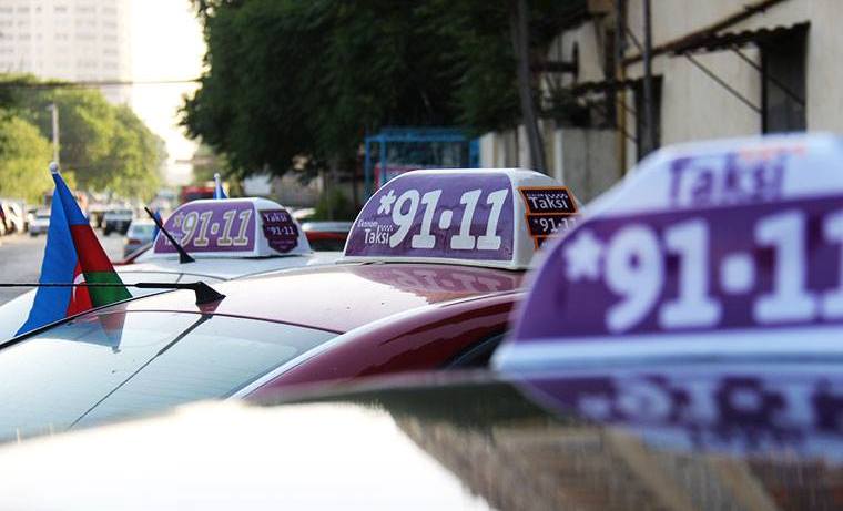 *9111-dan möhtəşəm aksiya - Taksilər bayraqlara büründü - VİDEO