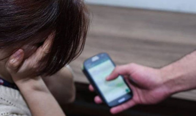 Bakıda qadınları rüsvay edəcəyini deyib şantaj edən şəxs ələ keçdi: 