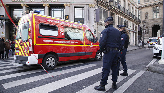 Körpəni xilas edən afrikalı Makronla görüşəcək - VİDEO