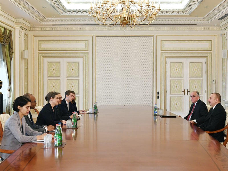 İlham Əliyev görüşlər keçirib - YENİLƏNİB + FOTO