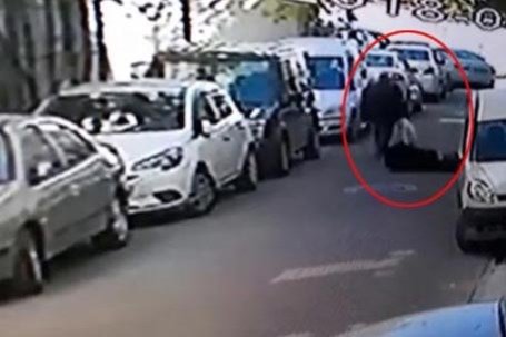 Arvadına sataşdı - ƏRİNİ KÜÇƏDƏ GÜLLƏLƏYİB ÖLDÜRDÜ - VİDEO