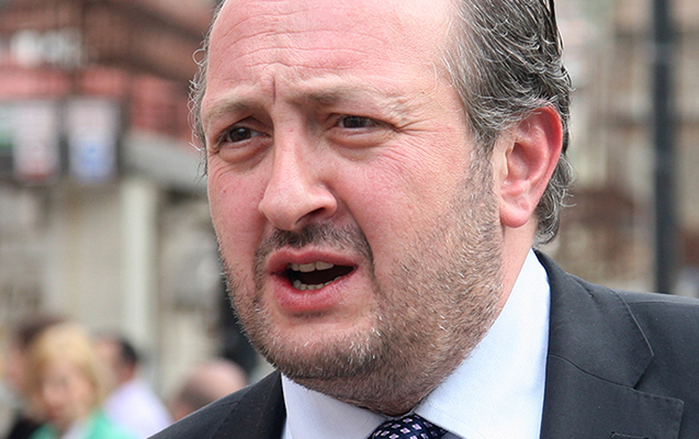 Prezident etirazçılarla çadırda görüşüb