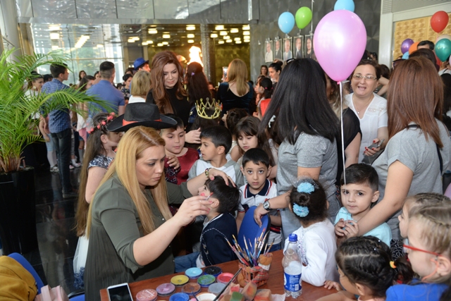 Nəsimi rayonunda 1 iyun Uşaqların Beynəlxalq Müdafiəsi Gününə həsr edilmiş bayram tədbiri keçirilib
