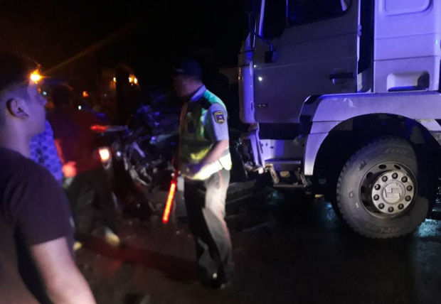 Cəlilabadda yol qəzası: Ölən və yaralılar var – FOTO + YENİLƏNİB