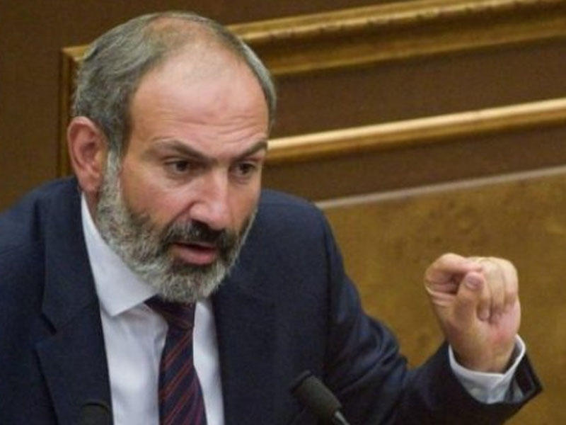 Paşinyan Qarabağda etirazları dayandırmağa çağırdı