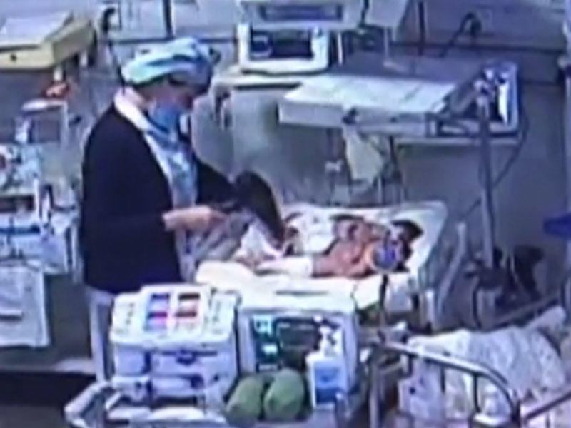 Tibb bacısının səhlənkarlığına görə 4 günlük uşağın ayağı kəsildi - FOTO