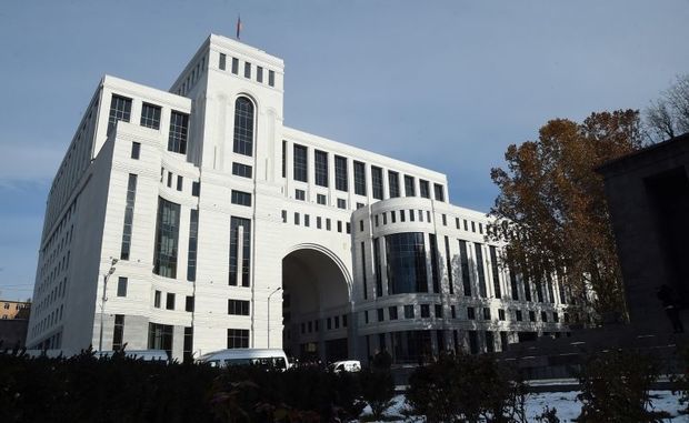 Yerevan Belarusun Bakıya silah verməsi barədə