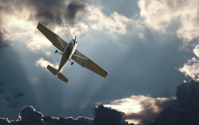 ABŞ-da iki təyyarə toqquşub, biri çaya düşüb