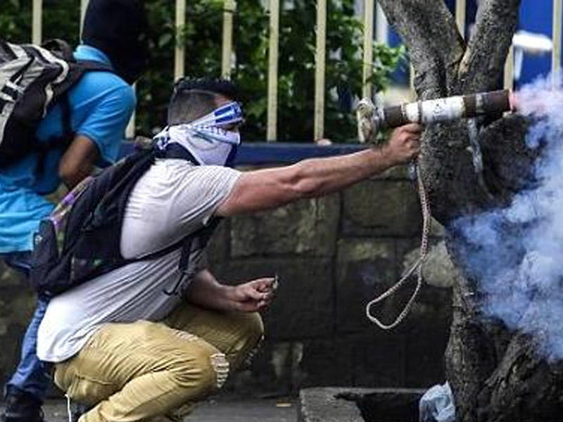 Nikaraquada etirazlar zamanı ölənlərin sayı 200-ə çatıb - FOTO