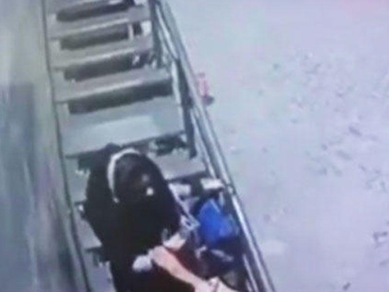 Ona ərə getmək istəməyən qızı başından güllələdi - VİDEO