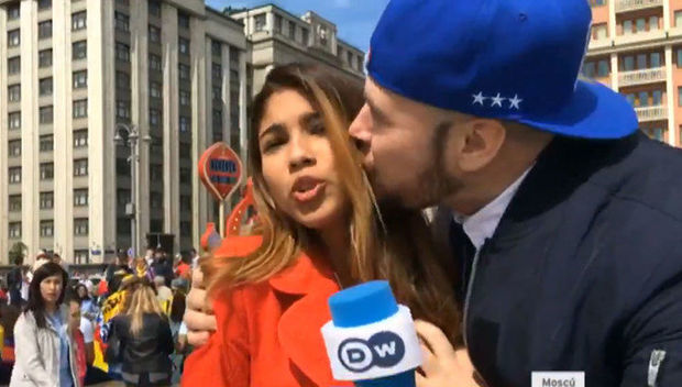 İspan jurnalist rusiyalı oğlanı təcavüzdə ittiham etdi - VİDEO