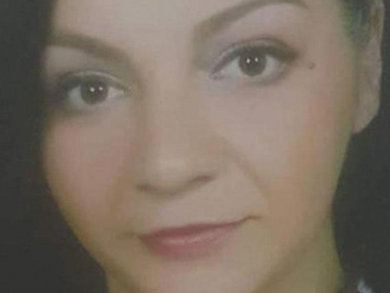 Polis məmuru oğlunun gözü önündə arvadını öldürdü - Boşanmaq istəyirmiş - VİDEO