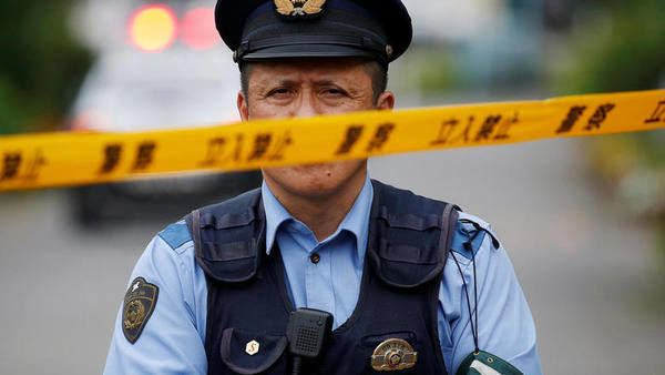 Tanınmış bloqer mühazirə zamanı bıçaqlandı