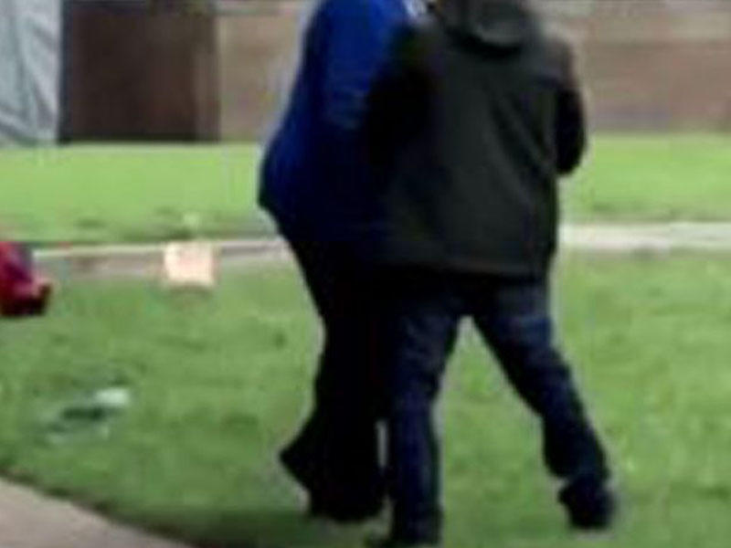 Şəhərin mərkəzi parklarından birində cütlük cinsi əlaqəyə girdi - (18+) FOTOlar