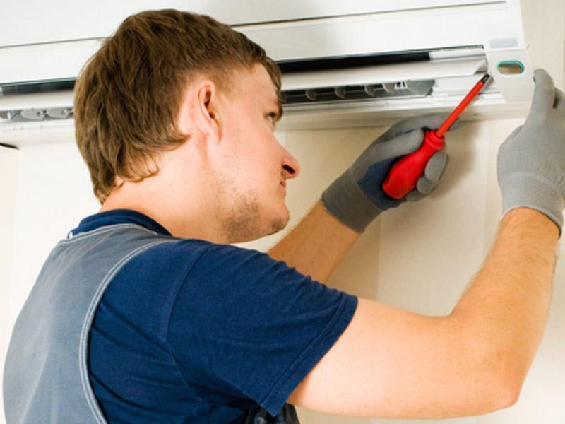 Bakıda kondisioner ustasını elektrik cərəyanı vuraraq öldürüb