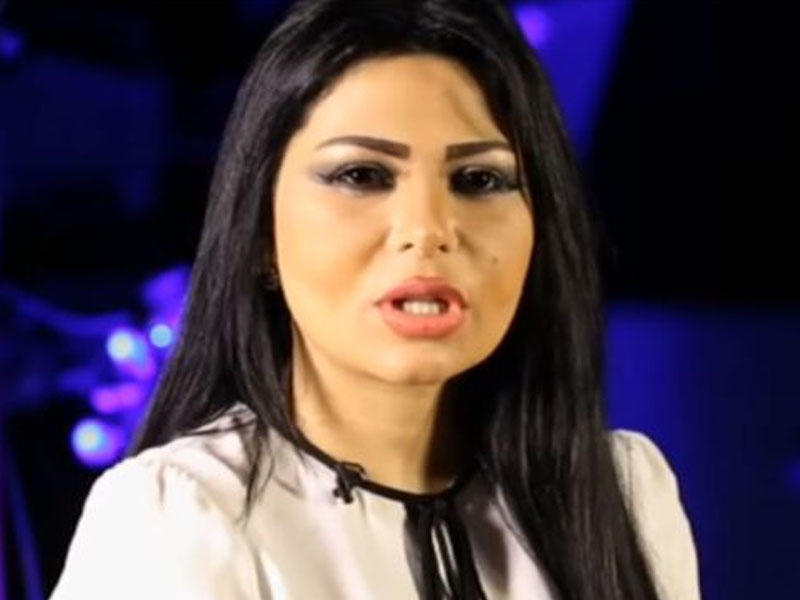 Geyiminə görə qınanılan aparıcı ölkədən qaçdı - VİDEO - FOTO