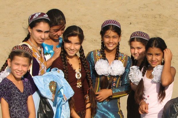 Türkmənlərə ölkəni tərk etmək qadağan olundu