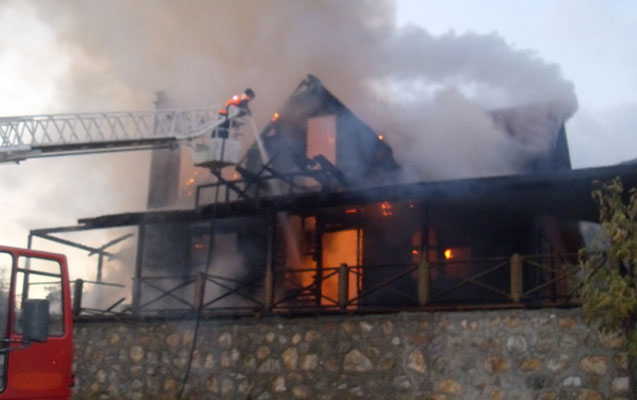 Ziya Məmmədovun Bakıdakı villası yanır