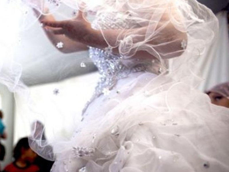 11 yaşlı uşağı 41 yaşlı kişiyə ərə verdilər - FOTO