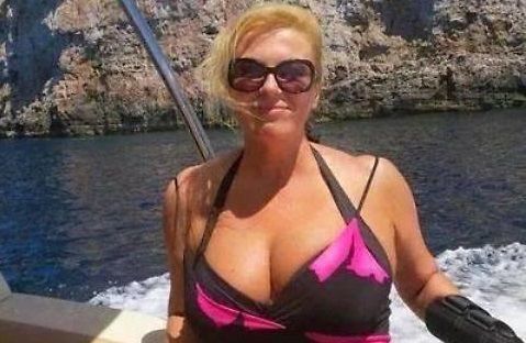 Xorvatiya prezidenti oyunu azarkeşlərlə izlədi - FOTO