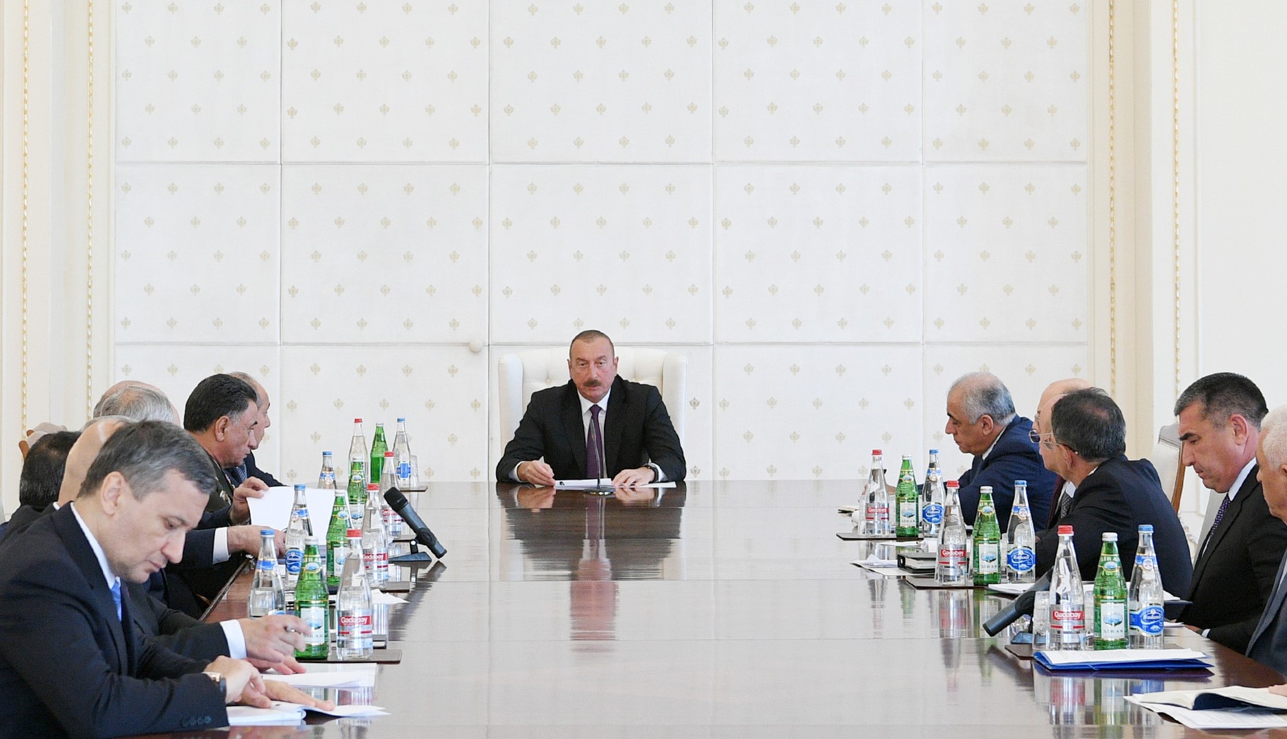 Prezidentdən “Azərenerji” şefinə: Siz, sadəcə olaraq xalq qarşısında, ölkə qarşısında utanmalısınız