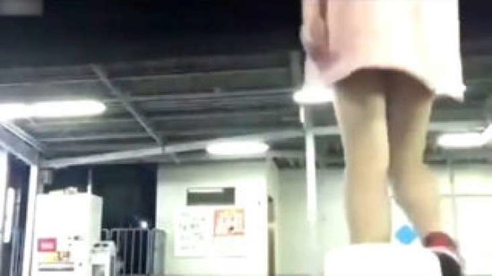 Məktəbli qız ölümünü anbaan telefonuna qeyd etdi - Qandonduran HADİSƏ / VİDEO