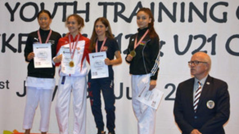 Azərbaycan karateçiləri Xorvatiyada 6 medal qazanıblar