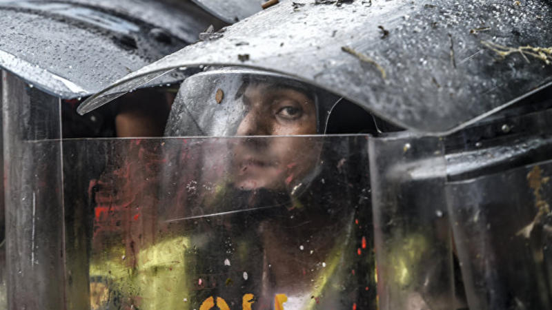 Məhbuslar kəşfiyyatın həbsxana binasını tutdular - QİYAM