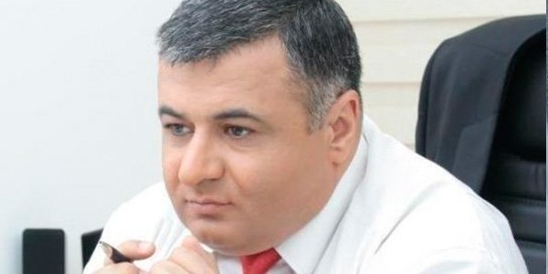 Gəncədə qətlə yetirilən polislər niyə silah çıxarmadı? - Anar Yusifoğlu yazır